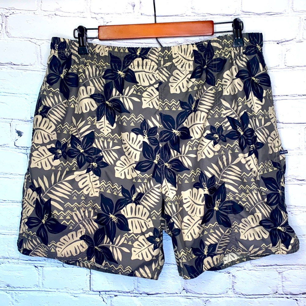 Newport Blue Gray Floral Swim Trunks Size Medium